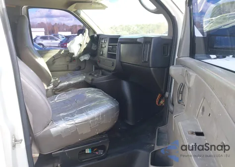 2008 Chevrolet Express Work Van z USA, uszkodzony, nr VIN 1GCFG15X181192763